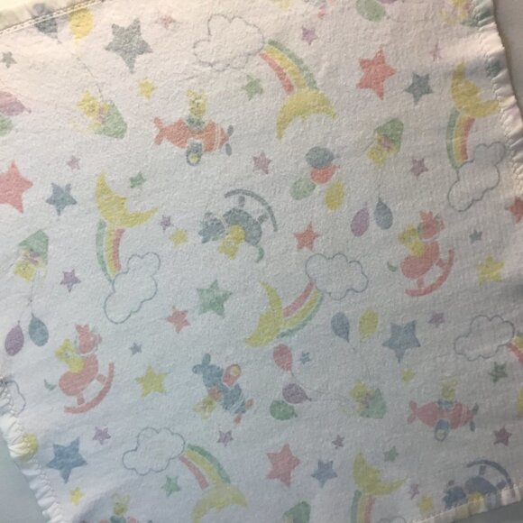 Vintage Beacon Baby Blanket White Satin Trim Receiving Made USA Rainbow WPL 1675 - Picture 4 of 10
